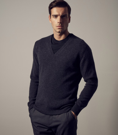 V-NECK SWEATER IN CASHMERE WOOL CHARCOAL GREY