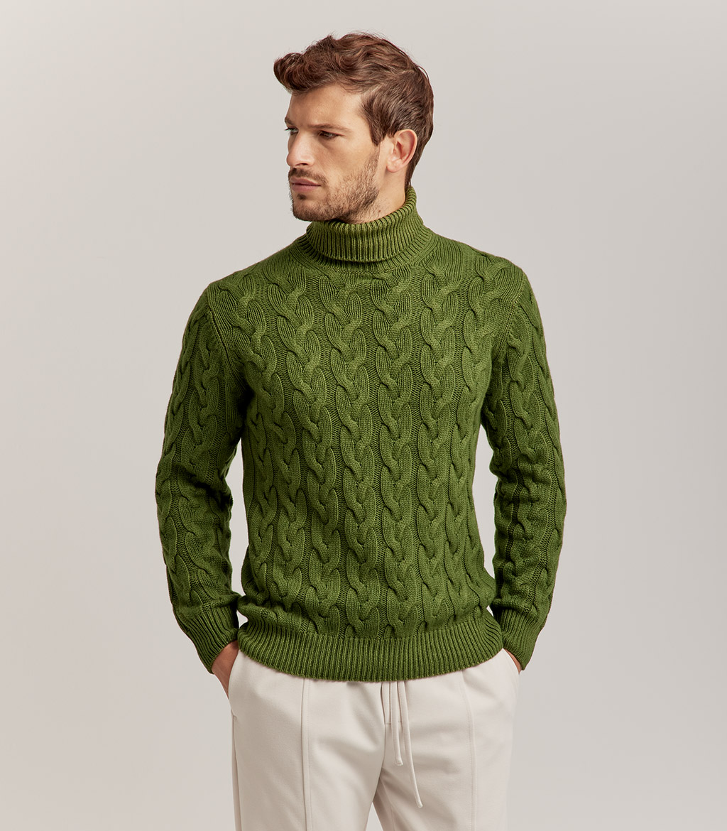 CABLE TURTLENECK WOOL SILK CASHMERE - BOTTLE GREEN
